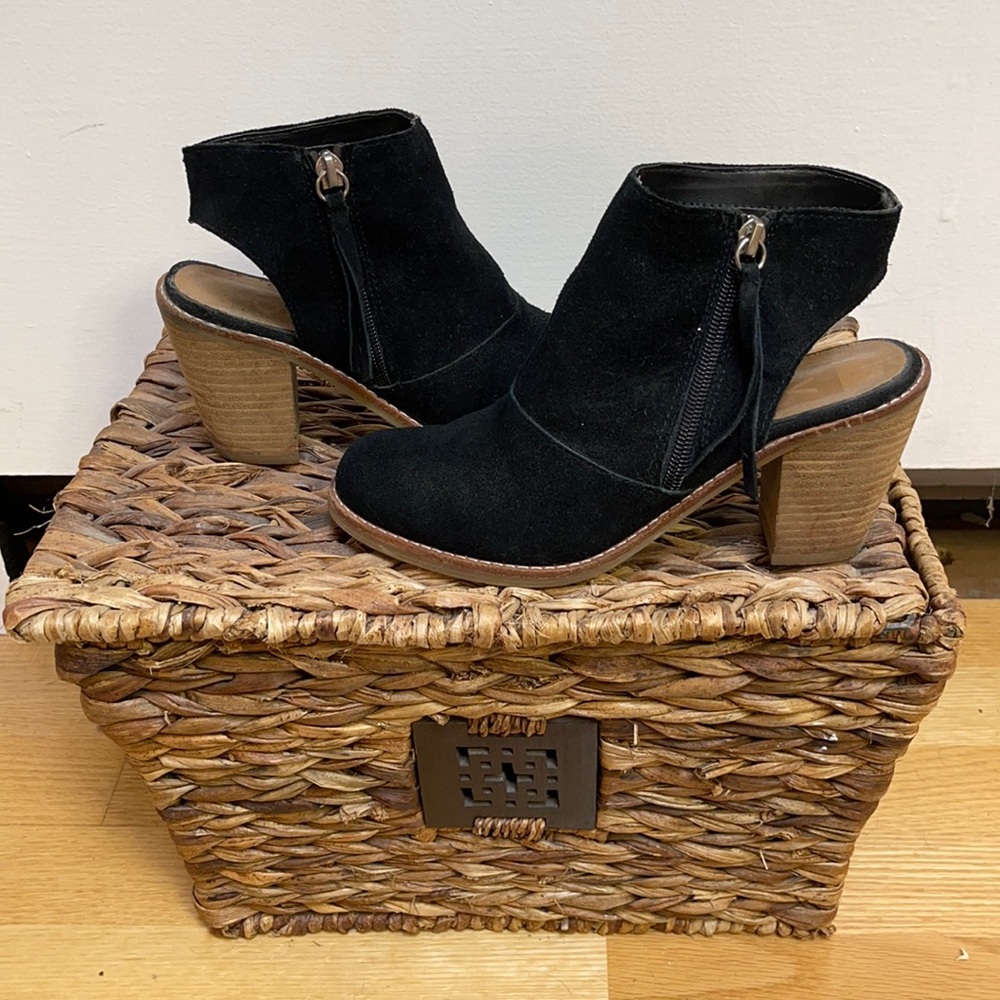 Dolce Vita Black Faux Suede Ankle Booties